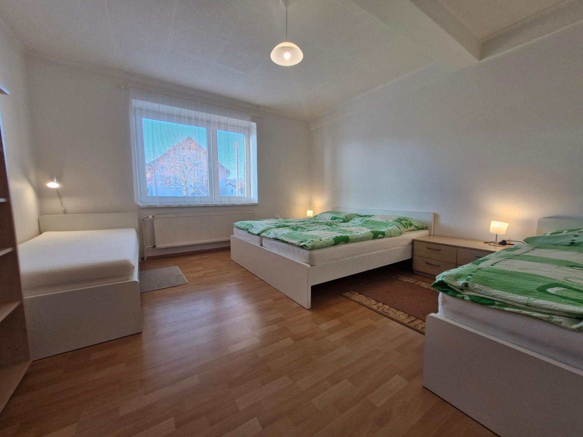 Sarmir Apartmany Bobrovec Oda fotoğraf